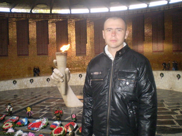 Антон Антонов