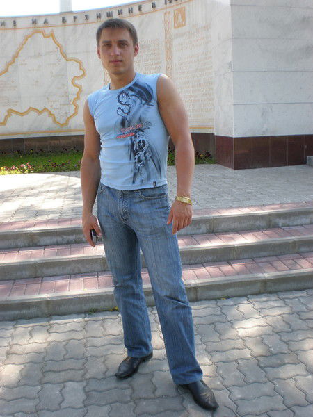 Женя Молчанов