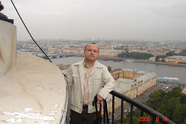 Роман Бирюков