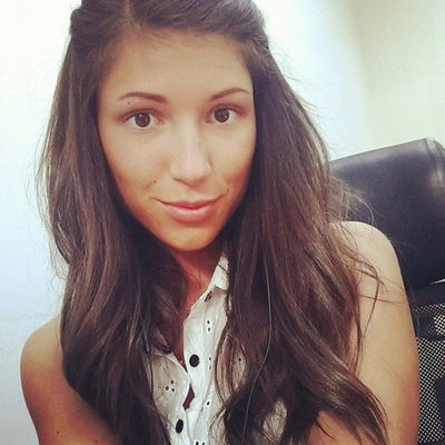 Яна Романова