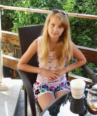 Лиза Наумова