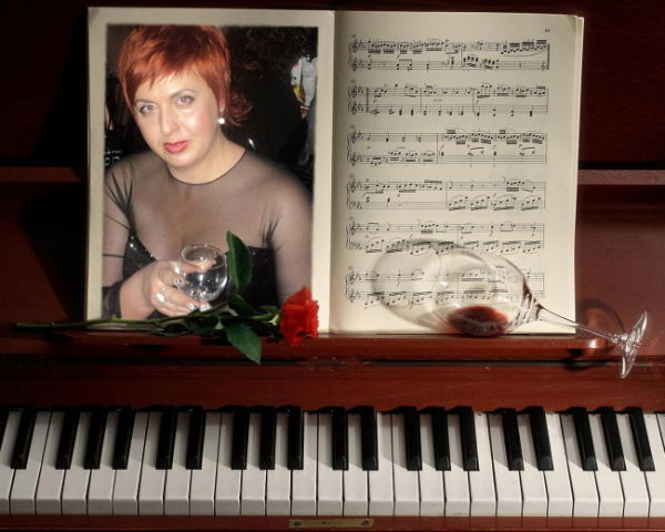 Лена Назарова