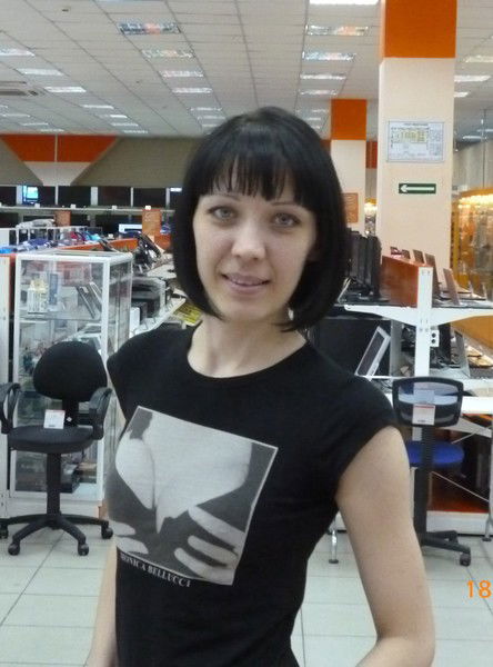 Лена Мельникова