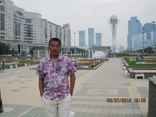 Мелис Омуров