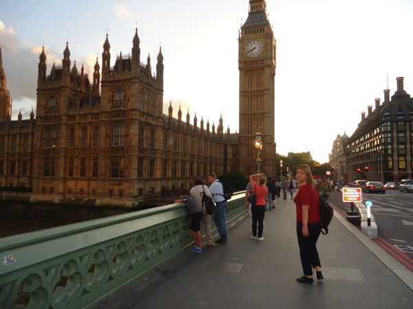 Айман Умарова