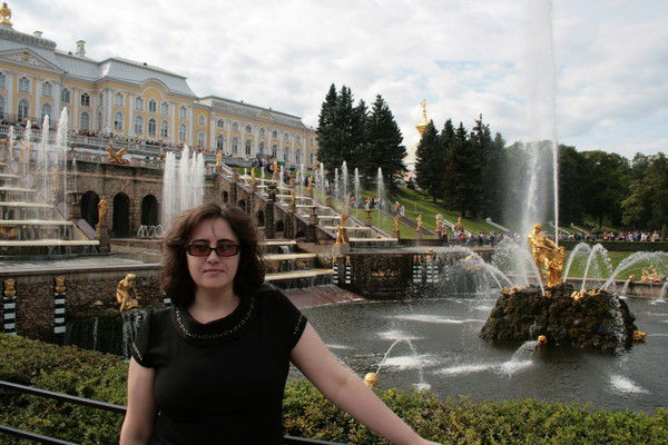 Лена Анненкова