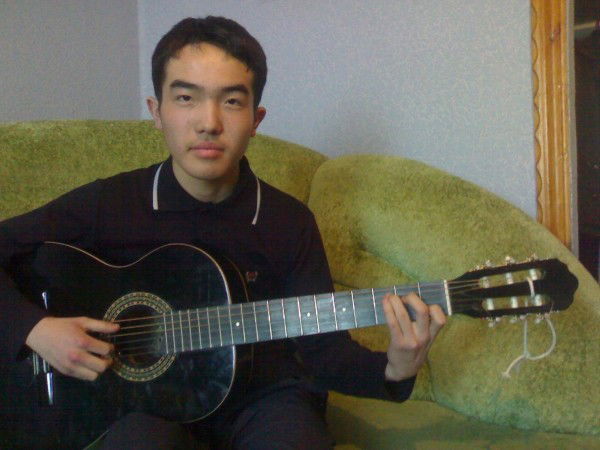 Бинур Баяхметов