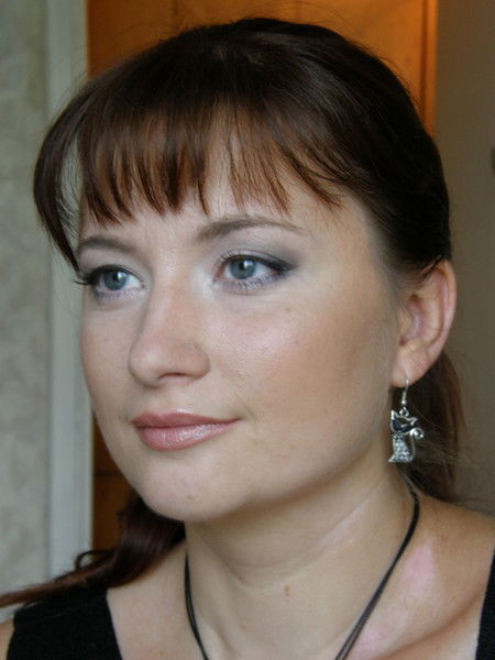 Лена Попова