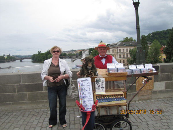 Любовь Стефанцева