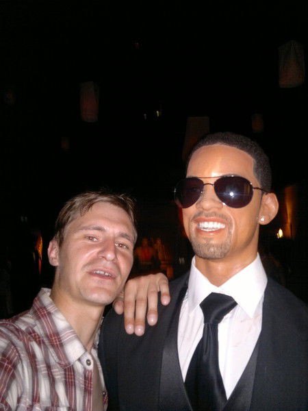 Александр Леухин