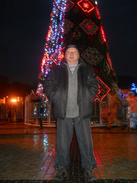 Олег Антонов