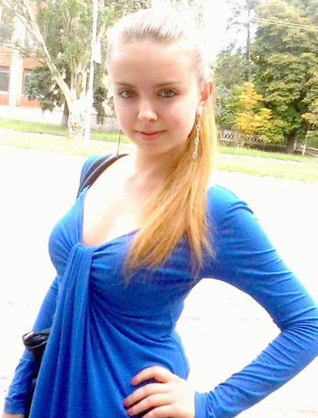 Алина Максимова