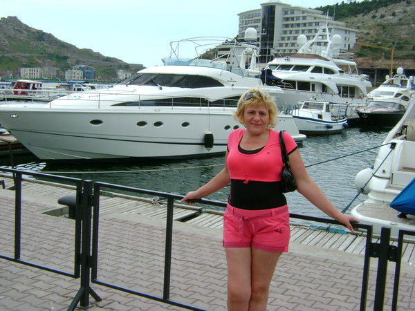 Елена Саенко