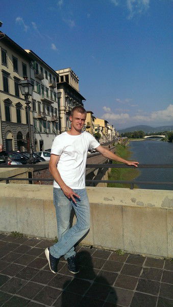 Антон Иванов