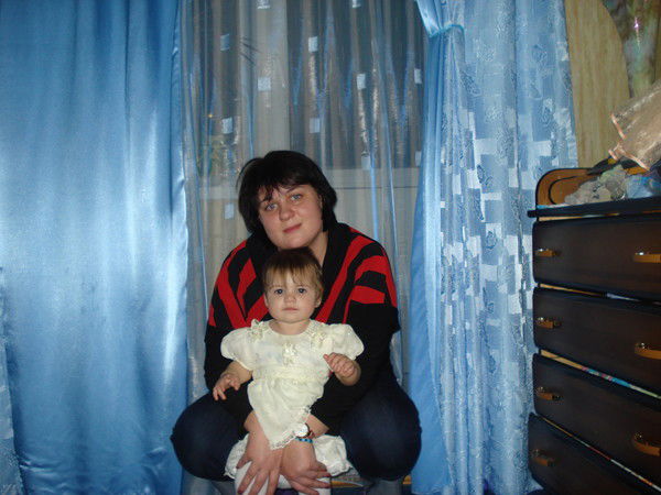 Катя Комолова