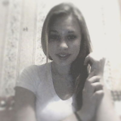 Лена Попова