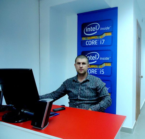 Андрей Зубов