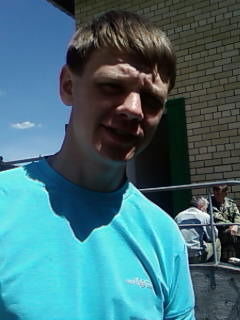 Денис Сескутов