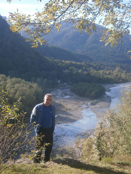 Юрий Сериков