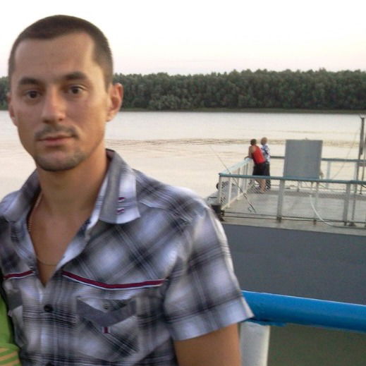 Максим Михайлов