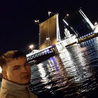 Анатолий Васеев