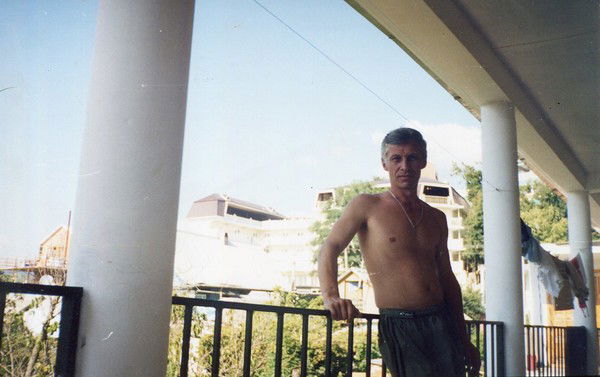 Андрей Комков