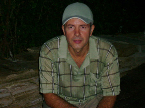 Александр Гузь