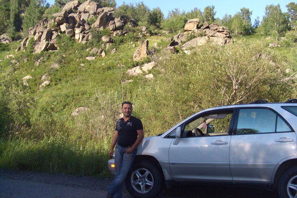 Роман Рустамов