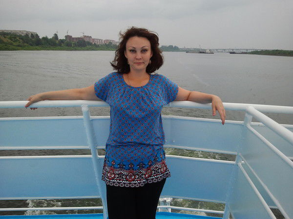 Елена Ушакова