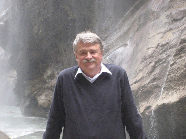 Юрий Архаров