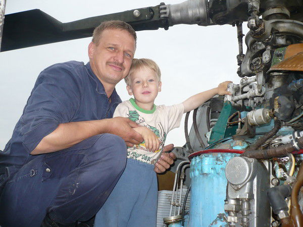 Александр Мельников