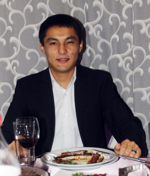 Медет Еслямгалиев