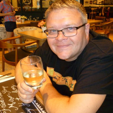 Александр Серов