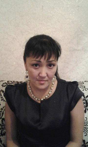 Алма Жанузакова