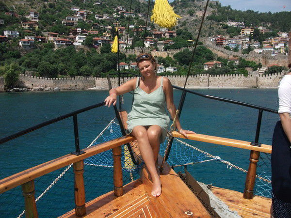 Лариса Страхова