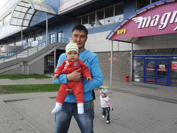 Эсенбек Стамов