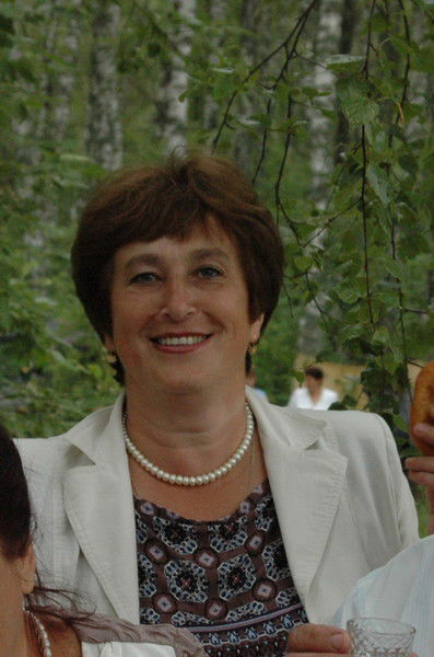 Лариса Савина