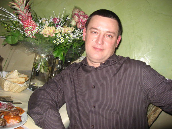 Нил Хакимов