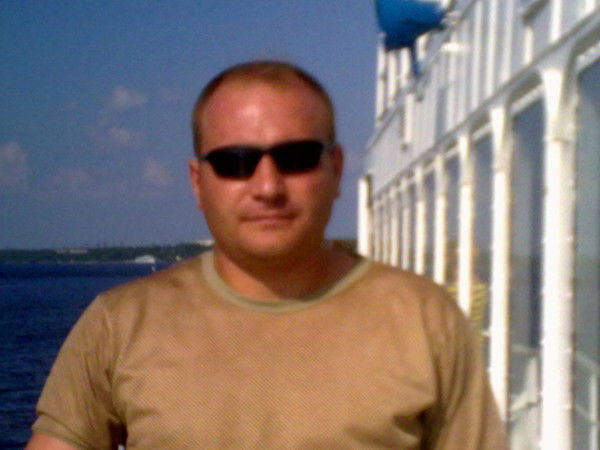 Денис Иванов