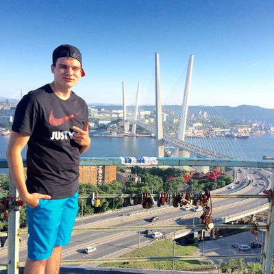 Александр Бахтин