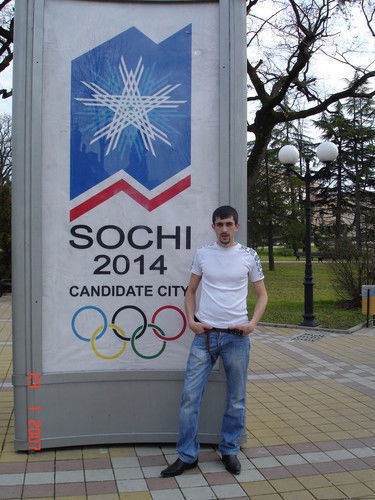 Виталий Тихонов