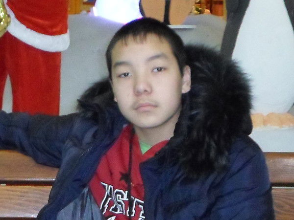 Ади Хасенов