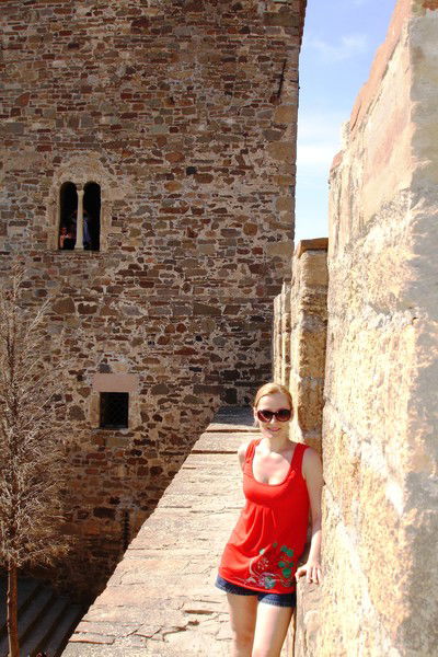 Галя Костанди