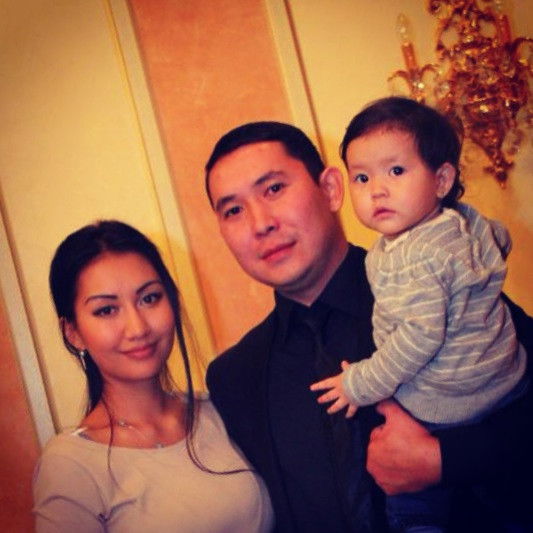 Ержан И Анель Ахажановы