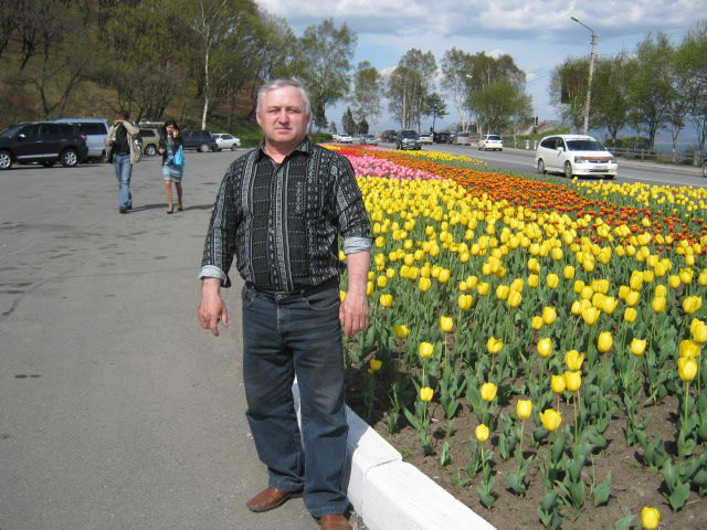 Пётр Полуян