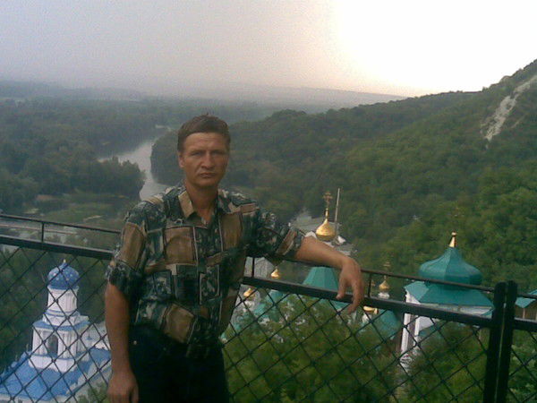 Дмитрий Савенко