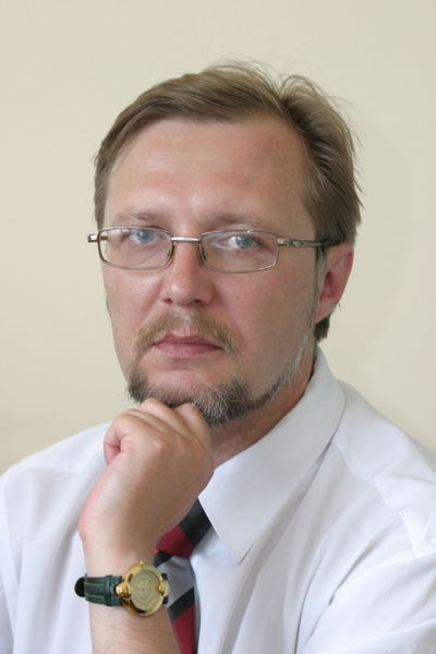 Анатолий Иванов