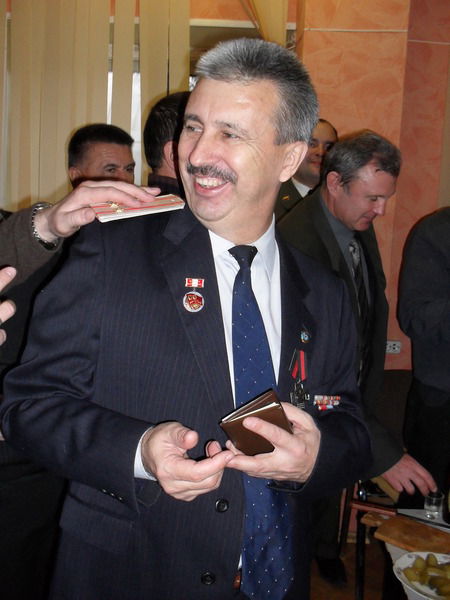 Виктор Иванов