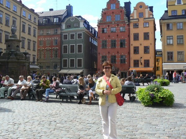 Елена Леушина