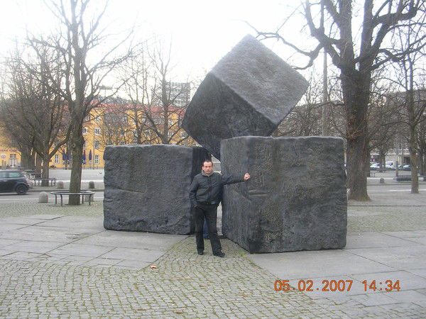 Андрей Логвинов